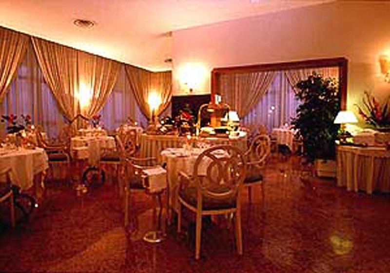 Hotel Nh Ankona Zewnętrze zdjęcie